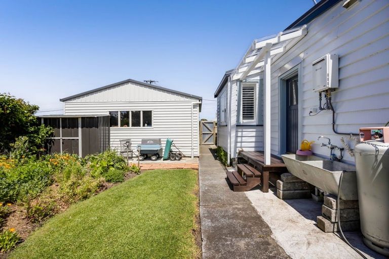 Photo of property in 53 Fox Street, Opunake, 4616