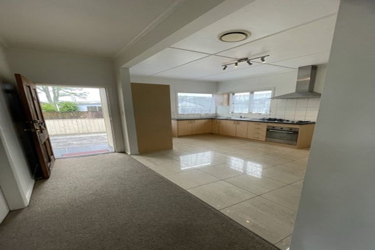 Photo of property in 1/35 Fitzroy Street, Papatoetoe, Auckland, 2104