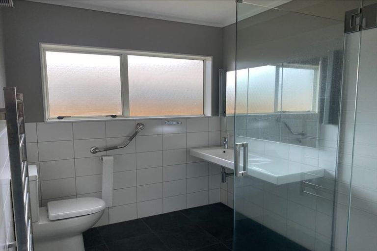 Photo of property in 46 Langdale Avenue, Paraparaumu, 5032