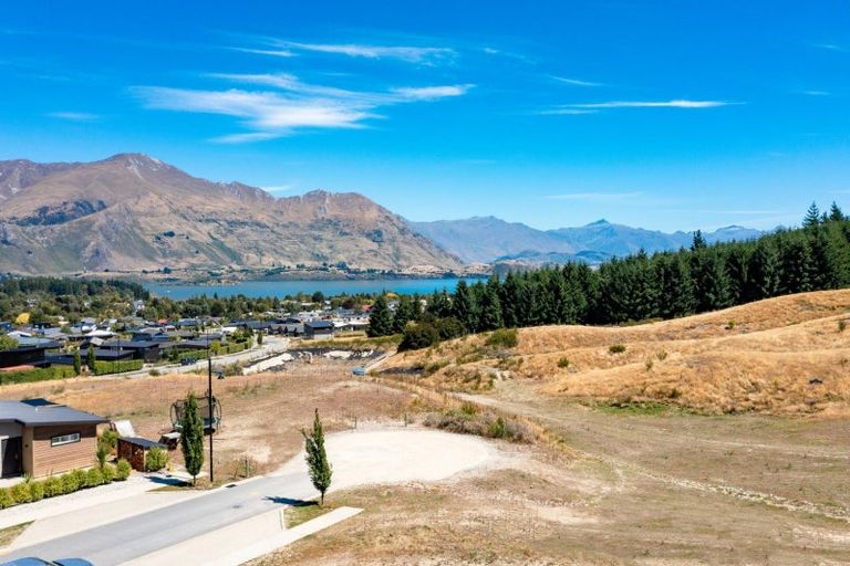 Photo of property in 24 Mills Road, Wanaka, 9305