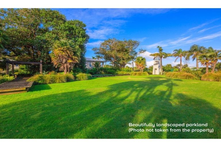 Photo of property in 82 Rewa Rewa Lane, Orewa, 0931