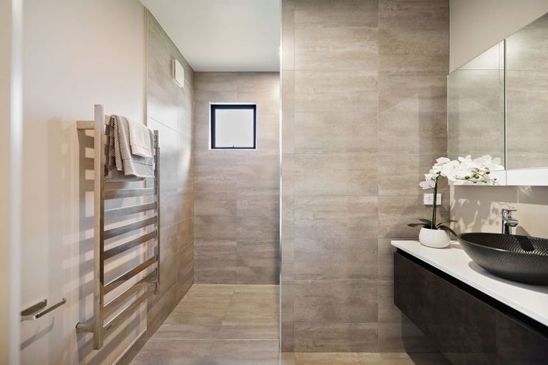 Photo of property in 17 Kerrera Lane, Jacks Point, Queenstown, 9371