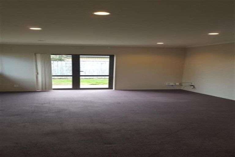 Photo of property in 70a Kayes Road, Pukekohe, 2120