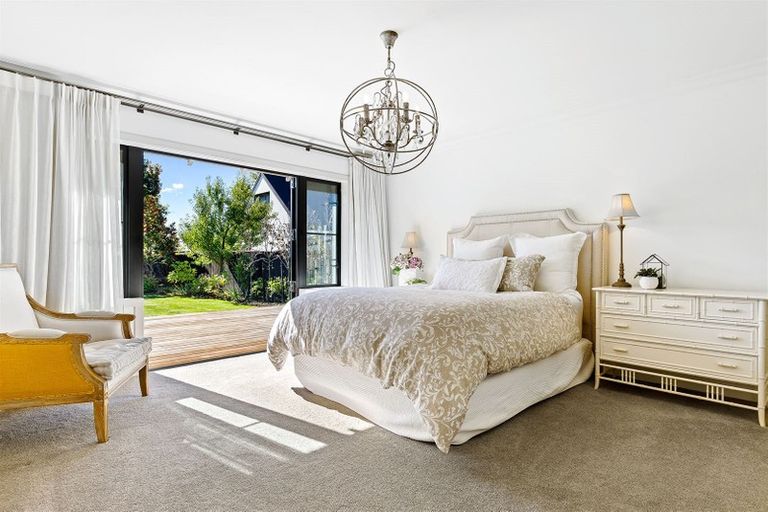 Photo of property in 6 Lewisham Park, St Albans, Christchurch, 8052