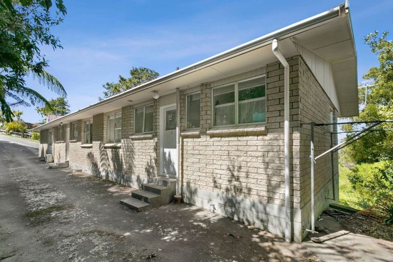 Photo of property in 8a Hood Place, Spotswood, New Plymouth, 4310