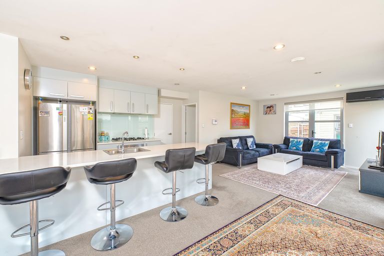 Photo of property in 15 Mcginty Street, Takanini, 2112