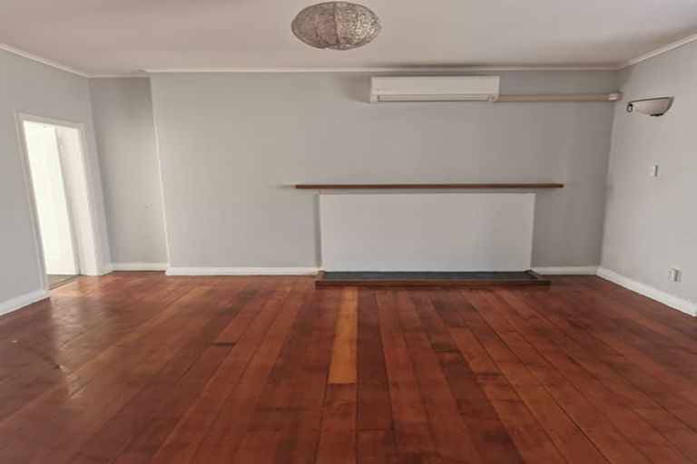 Photo of property in 28 Jutland Street, Waterloo, Lower Hutt, 5011