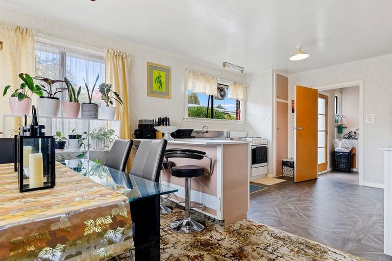 Photo of property in 70 Toorak Avenue, Avonhead, Christchurch, 8042