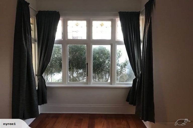 Photo of property in 108 Freyberg Street, Lyall Bay, Wellington, 6022