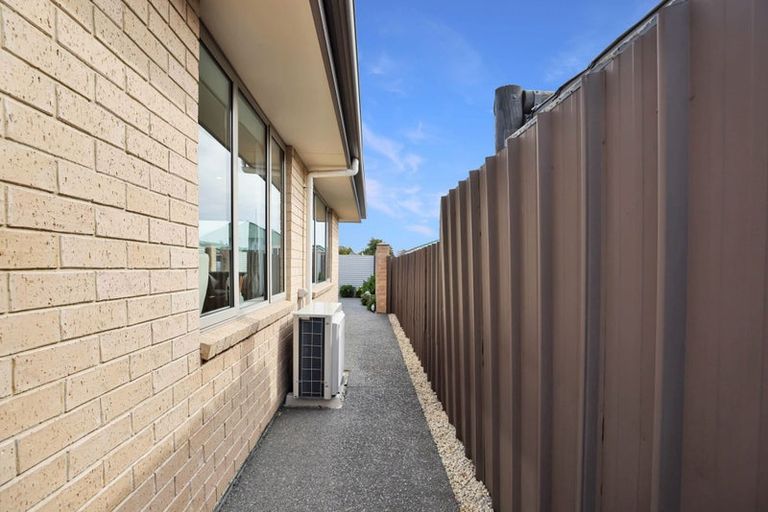 Photo of property in 21 Cox Street, Ashburton, 7700