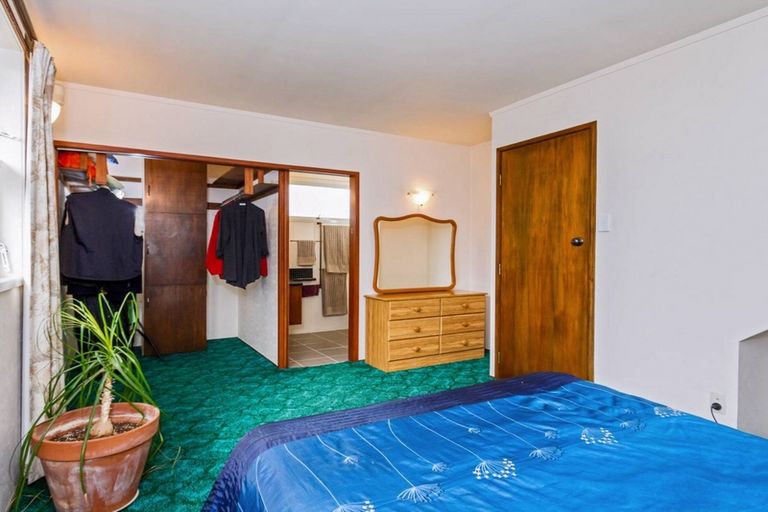 Photo of property in 13 Tahi Terrace, Glen Eden, Auckland, 0602