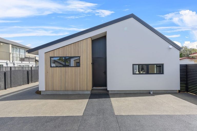 Photo of property in 15 Cameron Street, Sydenham, Christchurch, 8023