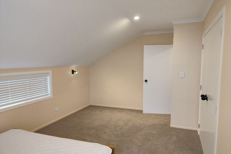 Photo of property in 111b Colwill Road, Massey, Auckland, 0614