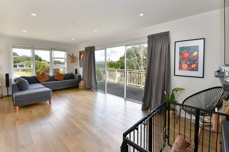 Photo of property in 22 Downer Street, Helensville, 0800