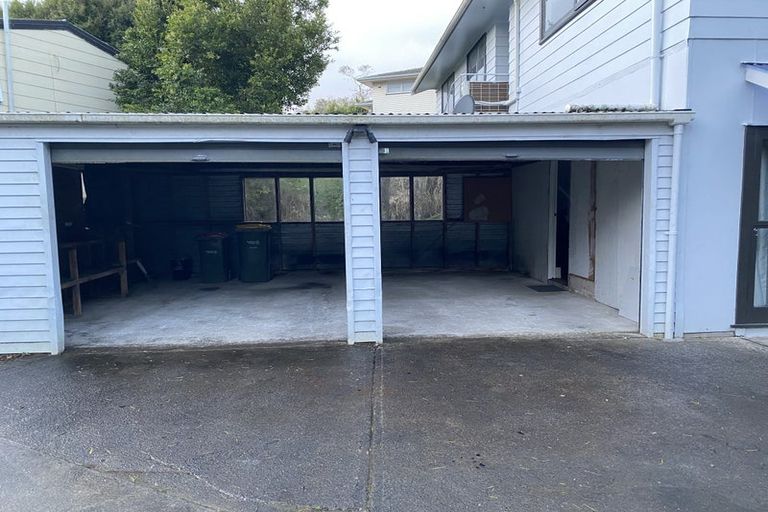 Photo of property in 1/6 Makora Road, Massey, Auckland, 0614