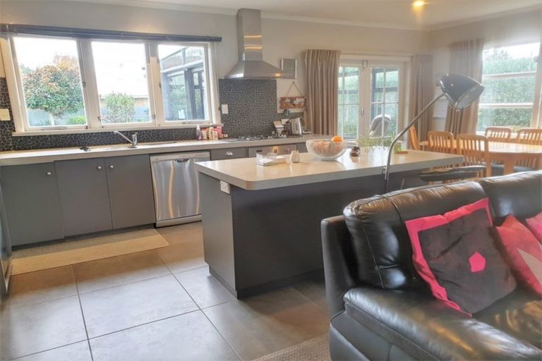 Photo of property in 23 King Street, Dannevirke, 4930