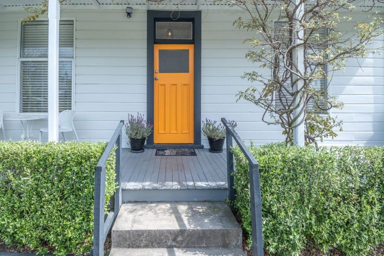 Photo of property in 12 Root Street, Gisborne, 4010