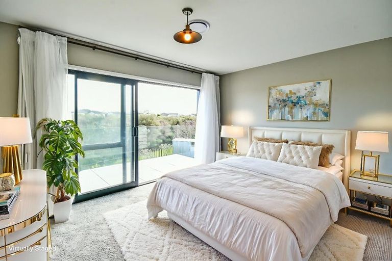 Photo of property in 11 Bayvista Drive, Karaka, Papakura, 2113