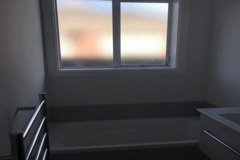 Photo of property in 156 Springs Road, Hornby, Christchurch, 8042