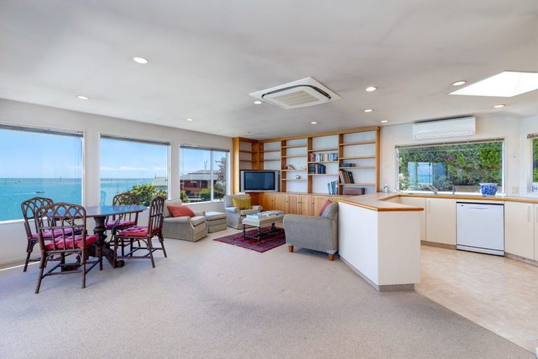 Photo of property in 393 Wakefield Quay, Stepneyville, Nelson, 7010