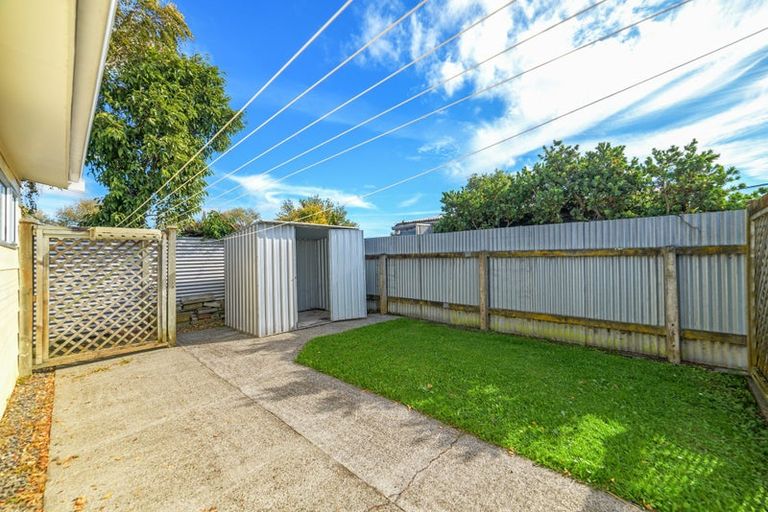 Photo of property in 18 Acacia Street, Kelvin Grove, Palmerston North, 4414