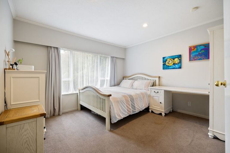 Photo of property in 37 Woodbury Street, Avonhead, Christchurch, 8042