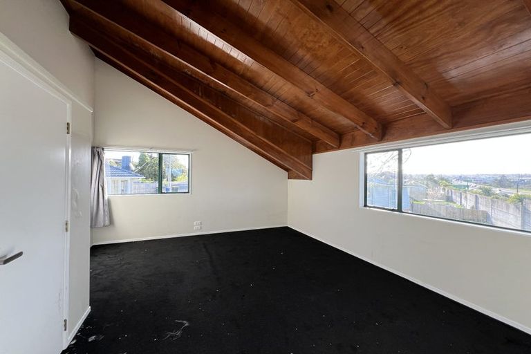 Photo of property in 31a Paton Avenue, Te Atatu South, Auckland, 0610