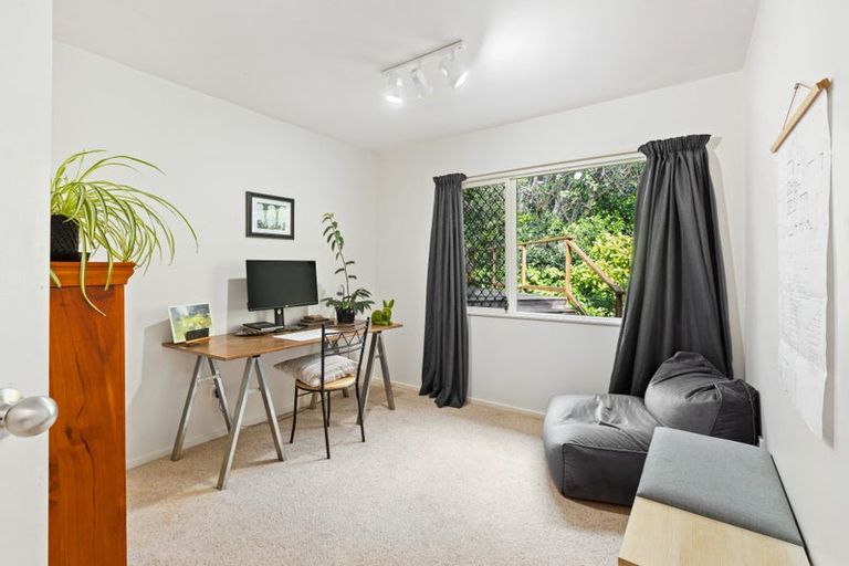 Photo of property in 8f Roseberry Avenue, Birkenhead, Auckland, 0626