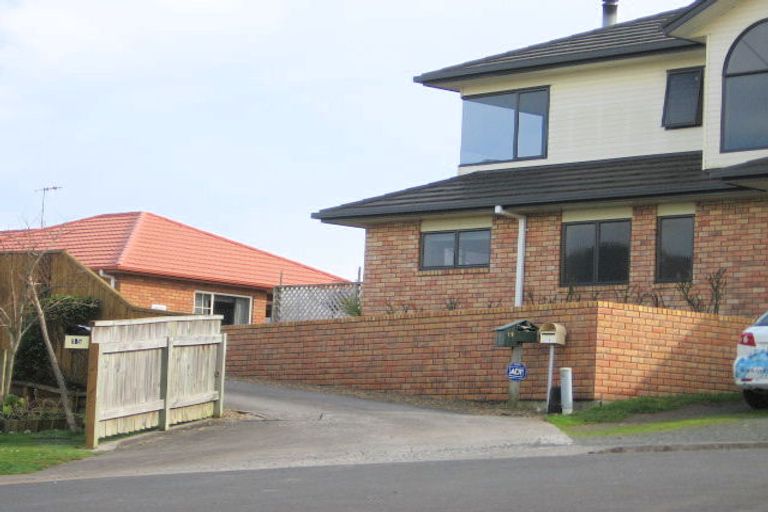 Photo of property in 19 Hollinger Place, Nawton, Hamilton, 3200