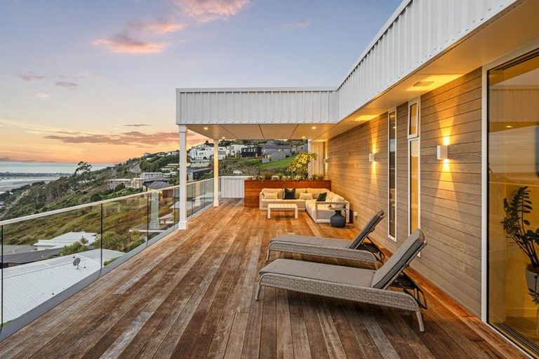 Photo of property in 13 Saint Remy Lane, Redcliffs, Christchurch, 8081