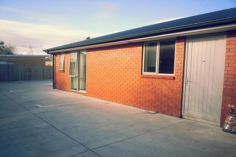Photo of property in 3a Paeroa Street, Riccarton, Christchurch, 8041