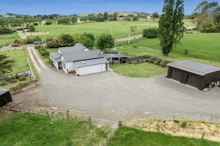 Photo of property in 56 Tapairu Road, Waipawa, 4275