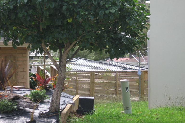 Photo of property in 19 Frenz Drive, Titirangi, Auckland, 0604