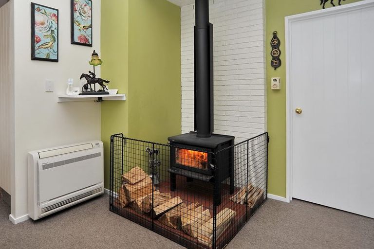 Photo of property in 2 Holcroft Court, Rangiora, 7400