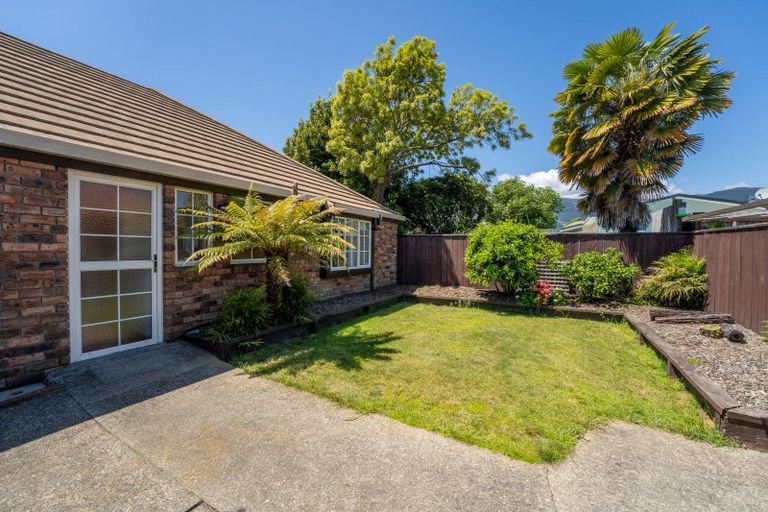 Photo of property in 12 Honey-tye Way, Stoke, Nelson, 7011