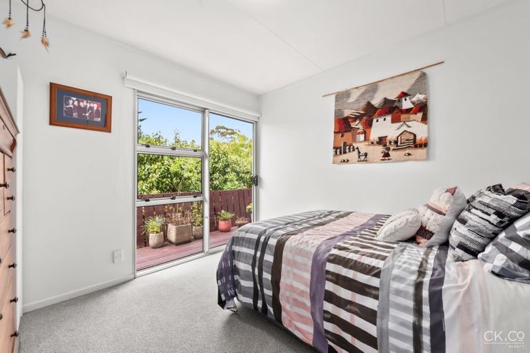 Photo of property in 14 Winchester Avenue, Pinehaven, Upper Hutt, 5019