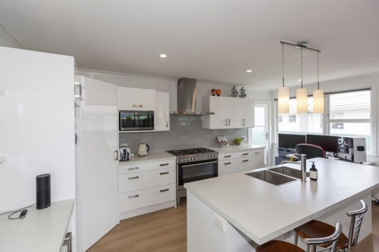 Photo of property in 22 Rangiatea Street, Paraparaumu Beach, Paraparaumu, 5032