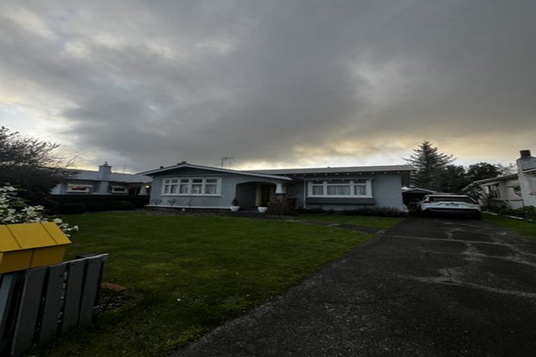 Photo of property in 28 Miro Street, Takaro, Palmerston North, 4410
