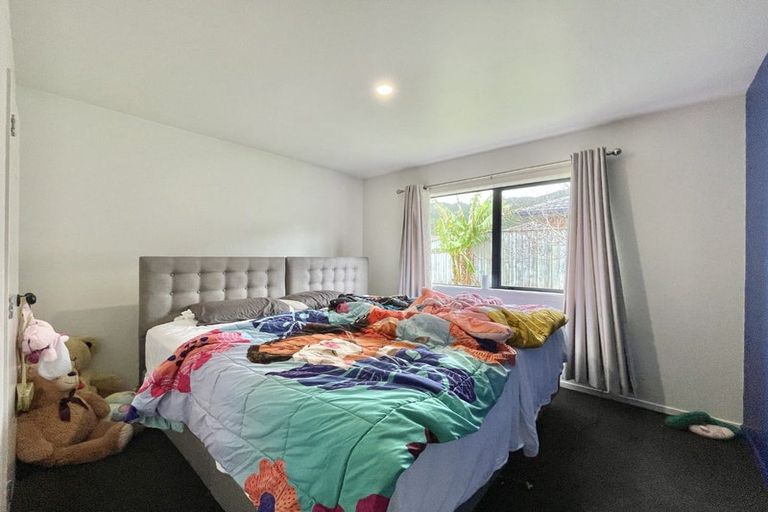 Photo of property in 37 Fraser Colman Grove, Wainuiomata, Lower Hutt, 5014