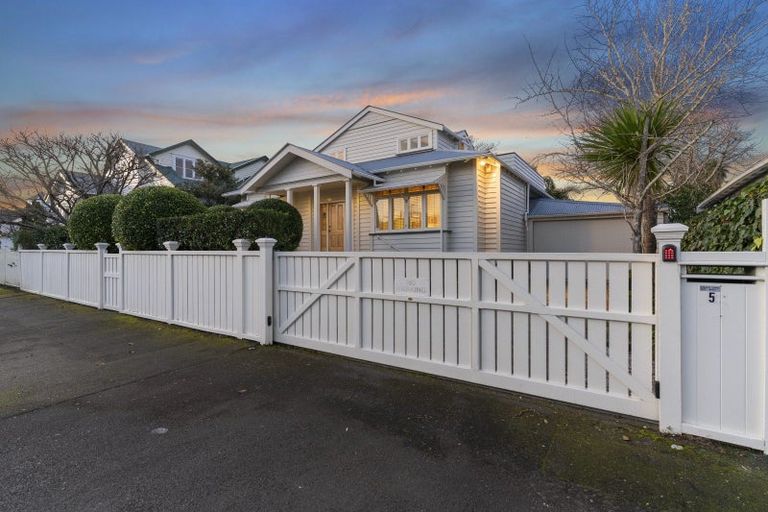 Photo of property in 5 Clarence Road, Northcote Point, Auckland, 0627