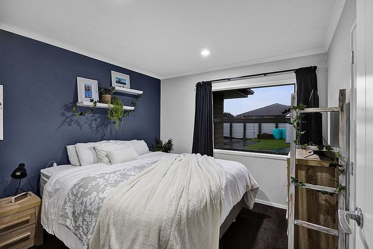 Photo of property in 34 Mercade Close, Stratford, 4332