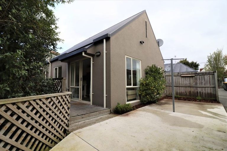 Photo of property in 13b Berry Street, St Albans, Christchurch, 8014