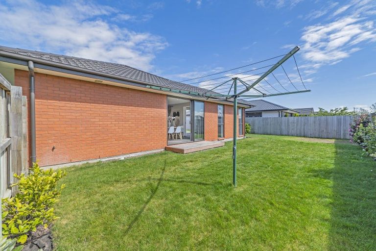 Photo of property in 17 Exeter Lane, Rolleston, 7614