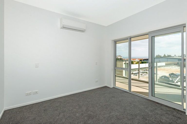 Photo of property in Marina View Apartments, 201/4 Reads Quay, Gisborne, 4010