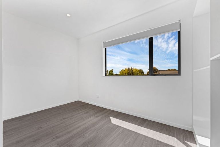 Photo of property in 1/45 Dale Crescent, Pakuranga, Auckland, 2010