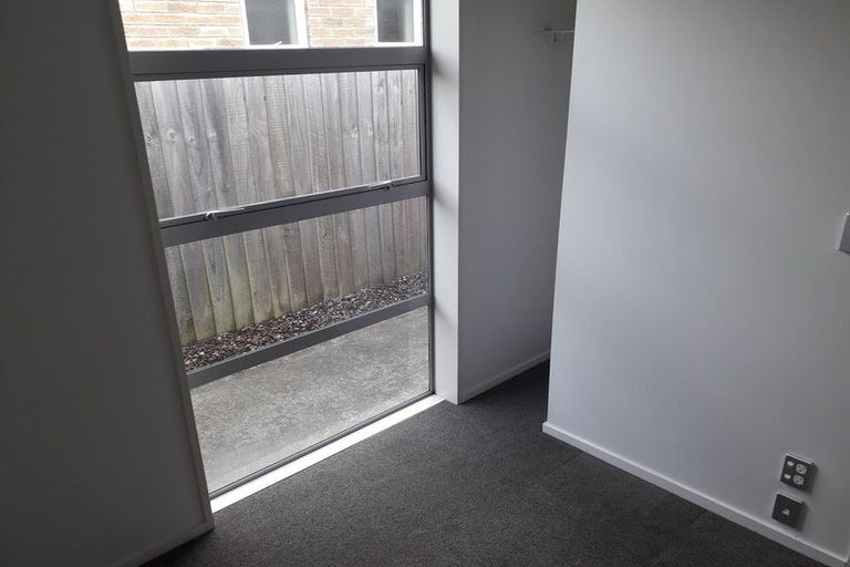 Photo of property in 53 Lyndon Street, Riccarton, Christchurch, 8041