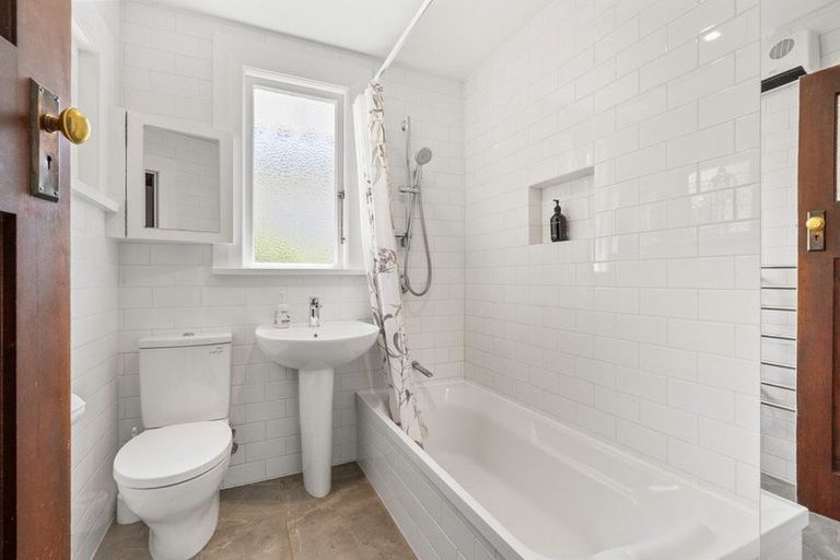 Photo of property in 12 Hart Street, Belleknowes, Dunedin, 9011