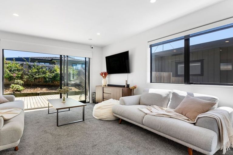Photo of property in 13 Patrick Rice Drive, Swanson, Auckland, 0614
