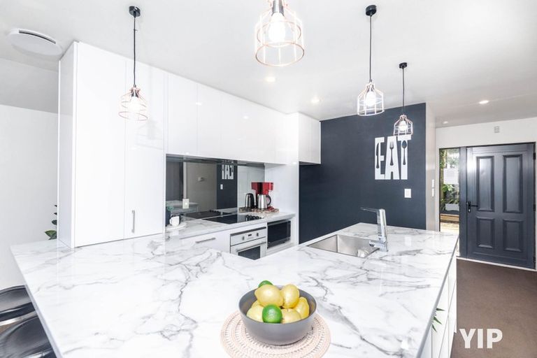 Photo of property in 14f1 Bandipur Terrace, Broadmeadows, Wellington, 6035