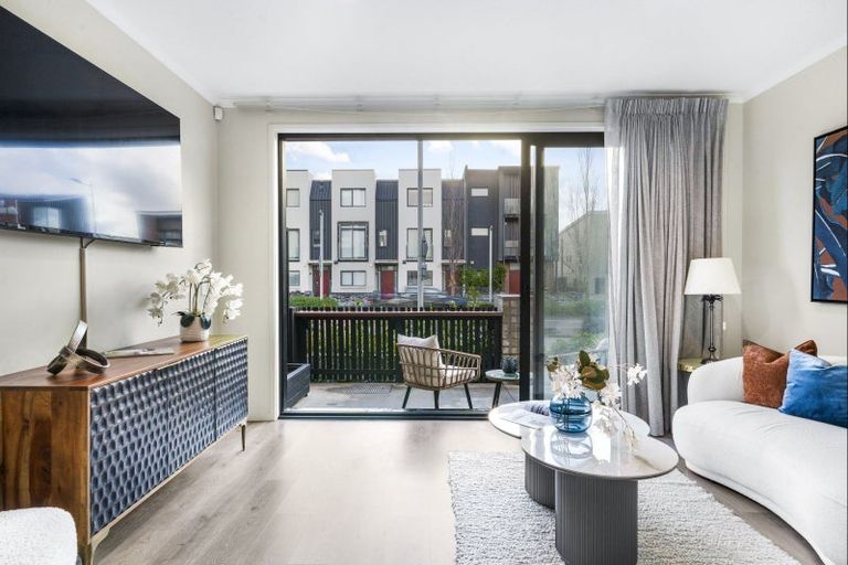 Photo of property in 229 Hobsonville Point Road, Hobsonville, Auckland, 0616